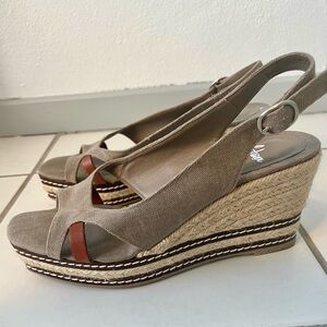 Castañer grey cloth peep toe espadrilles sandals